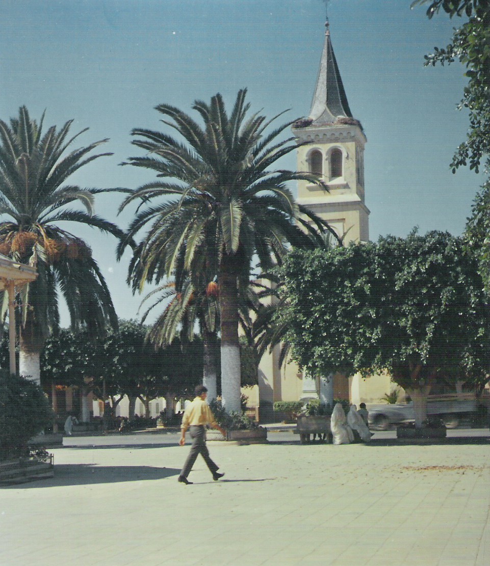 LA PLACE ET LE KIOSQUE