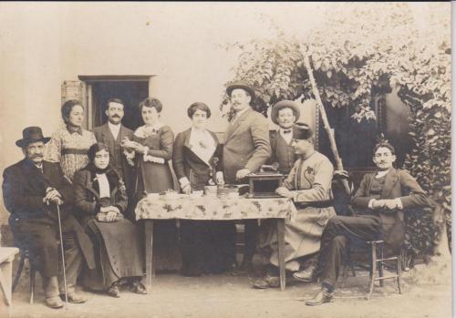 HISTOIRE FAMILLE ROSAS