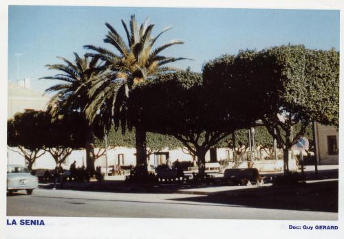 LA PLACE ET LA MAIRIE