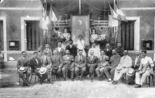 LA PLACE ET LA MAIRIE