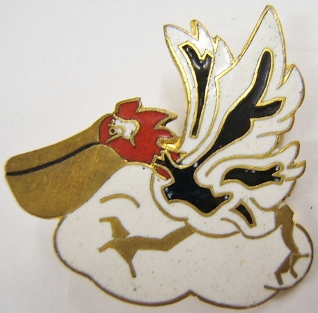 INSIGNES ET HABILLEMENT