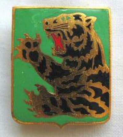 INSIGNES ET HABILLEMENT